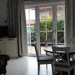 Ferienwohnanlage Schwabe Mit Schwimmbad Apartment *