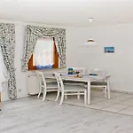 Ferienwohnanlage Schwabe Mit Schwimmbad Rerik