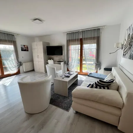 Ferienwohnanlage Schwabe Mit Schwimmbad * Rerik